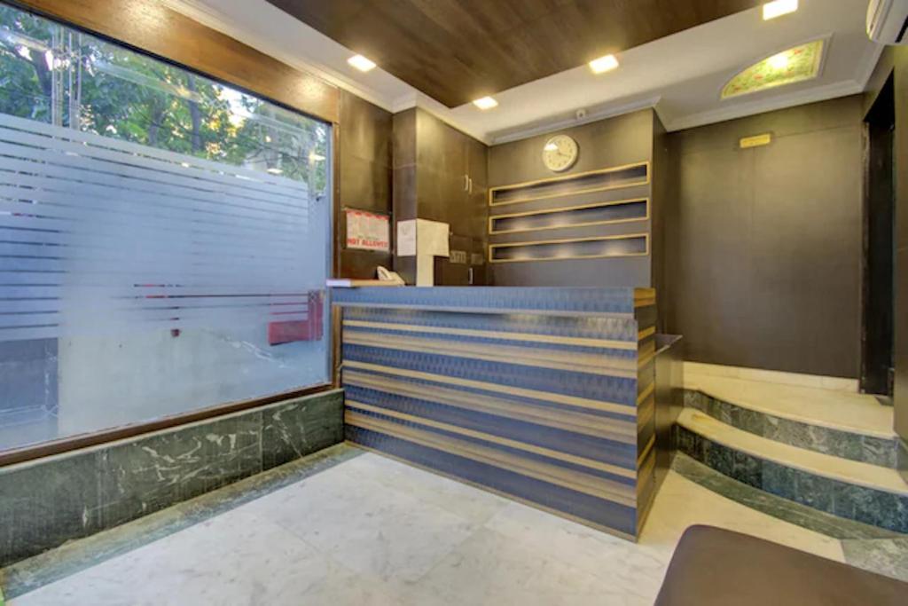 Dover Inn By Bookmerihotel Kolkata Exterior photo